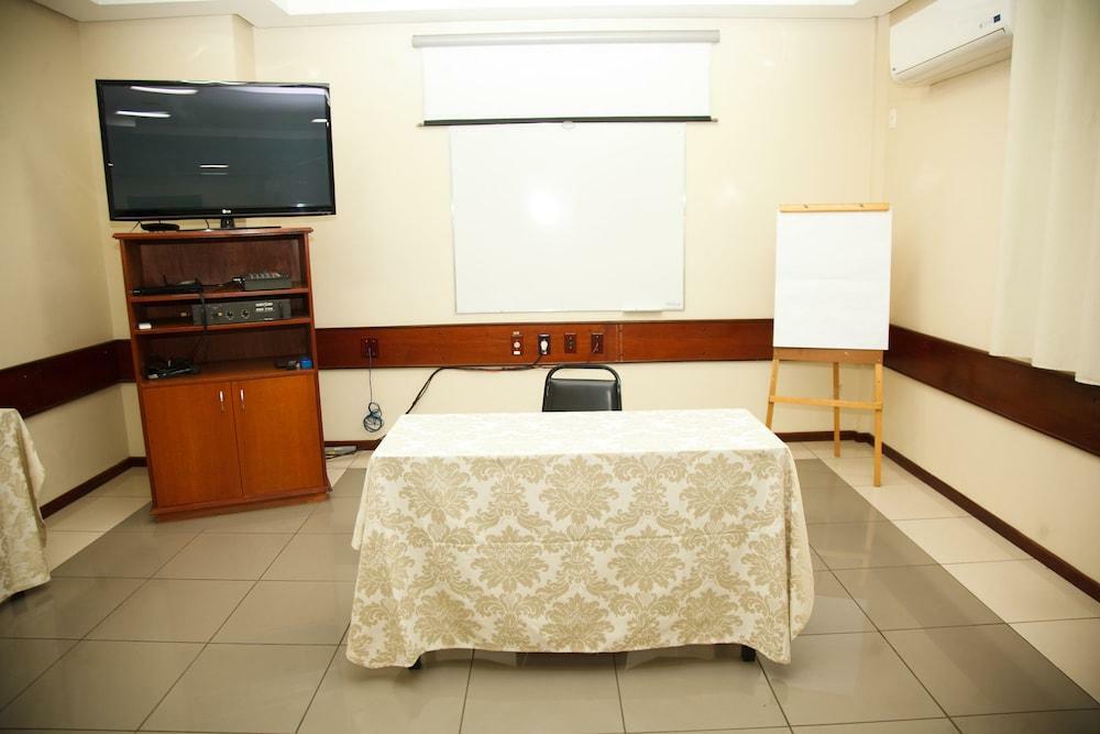 Villalba Hotel Uberlandia Ngoại thất bức ảnh